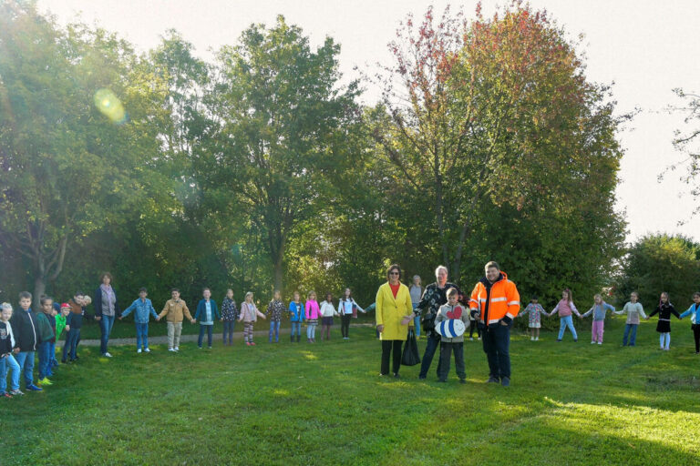Blumenwiese für Schulkinder